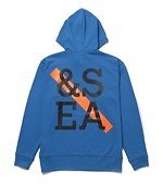 サタデーズ ニューヨークシティ×ウィンダンシー、両ブランドのロゴ入りTシャツ＆フーディなど｜写真1