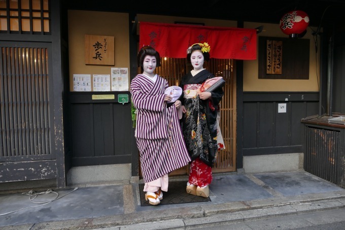 「餃子歩兵 銀座店」3年連続ミシュランガイド掲載、京都の行列ができる餃子専門店が東京初上陸｜写真11