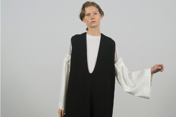 ワイズ ピンク 2019年リゾート ウィメンズ コレクション