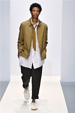 マーガレット ハウエル 19年春夏メンズコレクション - リラクシングなシルエットにアップデート｜写真1