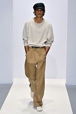 マーガレット ハウエル 19年春夏メンズコレクション - リラクシングなシルエットにアップデート｜写真15