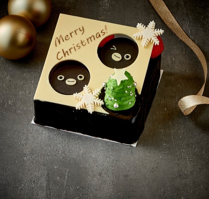 ホテルメトロポリタンのクリスマスケーキ「Suicaのペンギン」がそのままチョコレートケーキに｜写真2