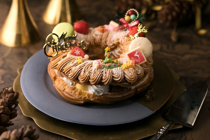 シェラトン・グランデ・トーキョーベイ・ホテルのクリスマスケーキ、ベリーを散りばめたチーズケーキなど | 写真
