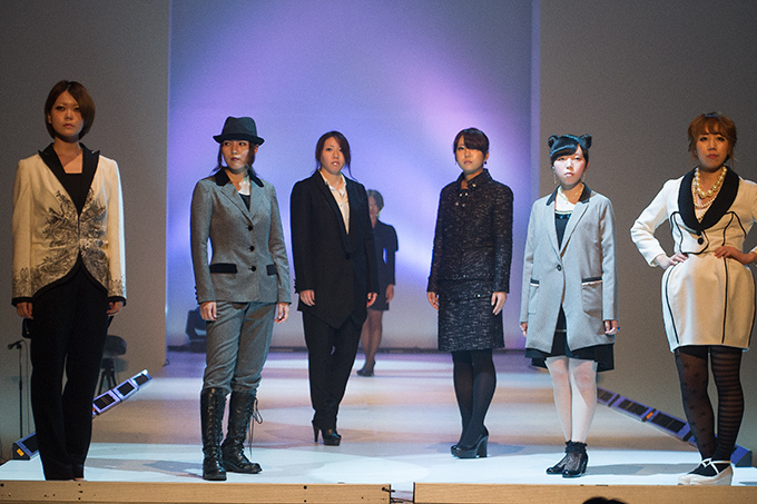 文化服装学院で学生によるファッションショー - 高校生日本一のファッションデザインコンテストの発表も｜写真15
