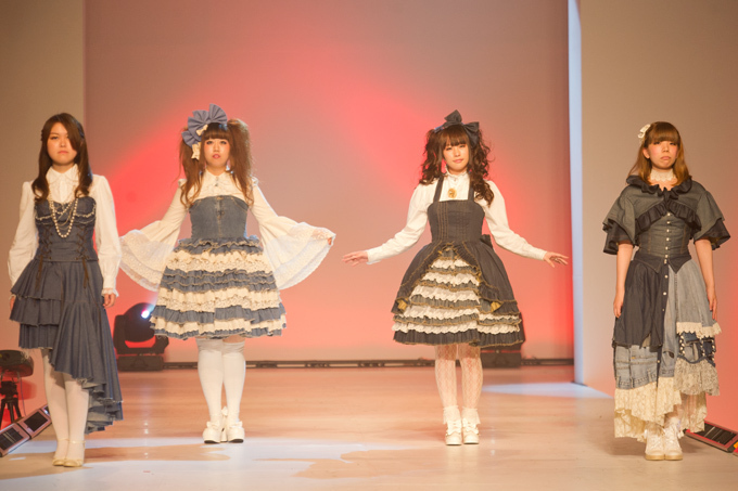 写真23 51 文化服装学院で学生によるファッションショー 高校生日本一のファッションデザインコンテストの発表も ファッションプレス