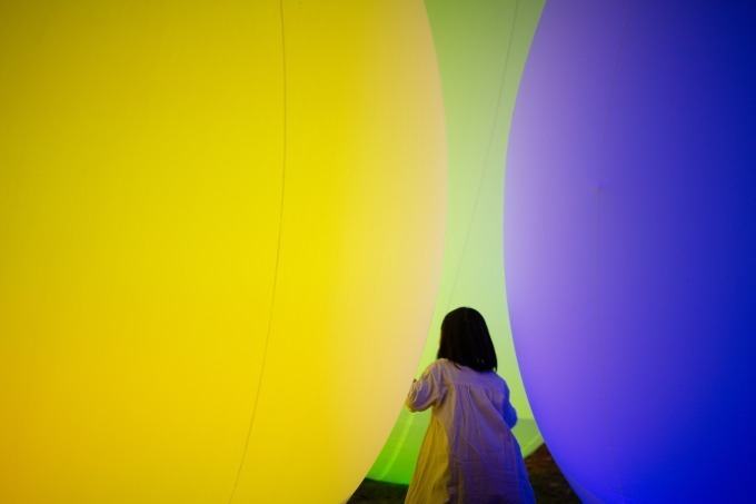 アート展「チームラボ 広島城 光の祭」広島城がインタラクティブな光のアート空間に｜写真4