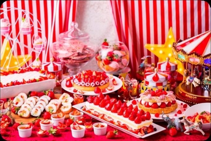 「ストロベリーデザートビュッフェ」