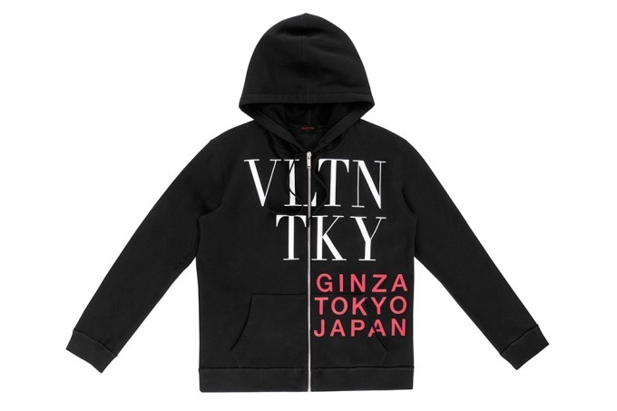 ファッションショー｜ヴァレンティノの日本限定アイテム、アンダーカバーとのコラボなどギンザ シックスで販売