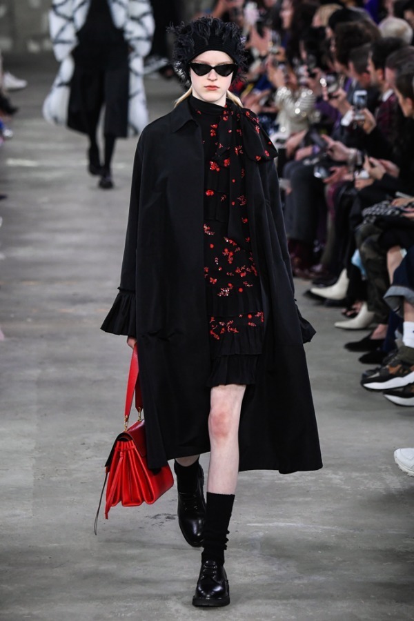 ヴァレンティノ(VALENTINO) 2019年プレフォールウィメンズコレクション シルエット - 写真53