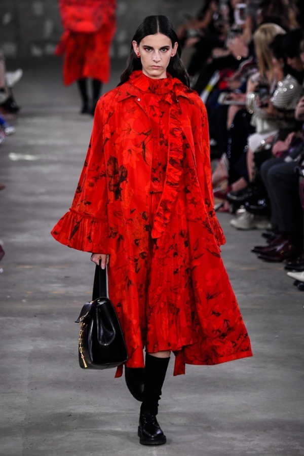 ヴァレンティノ(VALENTINO) 2019年プレフォールウィメンズコレクション シルエット - 写真16