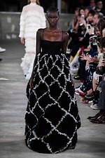 ヴァレンティノ、日本で19年プレフォールコレクション発表 - メゾンの歴史＆伝統を日常に落とし込む｜写真84