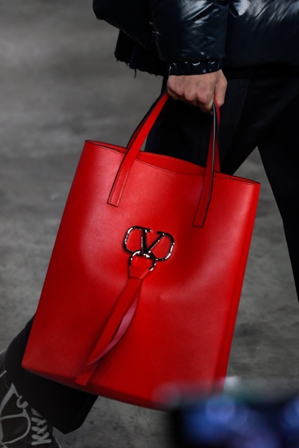 ヴァレンティノ(VALENTINO) 2019年プレフォールメンズコレクション  - 写真19