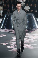 ディオールが日本でショー開催、キム・ジョーンズによる19年メンズプレフォールコレクションを東京で発表｜写真4