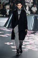 ディオールが日本でショー開催、キム・ジョーンズによる19年メンズプレフォールコレクションを東京で発表｜写真21