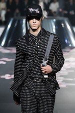 ディオールが日本でショー開催、キム・ジョーンズによる19年メンズプレフォールコレクションを東京で発表｜写真36