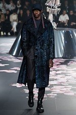 ディオールが日本でショー開催、キム・ジョーンズによる19年メンズプレフォールコレクションを東京で発表｜写真46