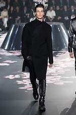 ディオールが日本でショー開催、キム・ジョーンズによる19年メンズプレフォールコレクションを東京で発表｜写真65