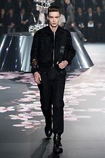 ディオールが日本でショー開催、キム・ジョーンズによる19年メンズプレフォールコレクションを東京で発表｜写真68
