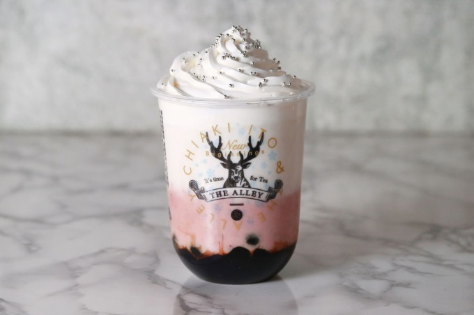 ルミネ｜台湾ティースタンド・ジ アレイ“クリスマスソング”を表現した、黒糖タピオカ入り苺ミルク