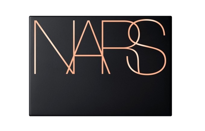 NARS"ヌーディー"カラーの新作アイシャドーパレット、マットやメタリックなど12色をセットに｜写真2