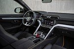 ランボルギーニ「ウルス」"世界最速"SUV、スポーツカー由来のラグジュアリーなデザイン｜写真26