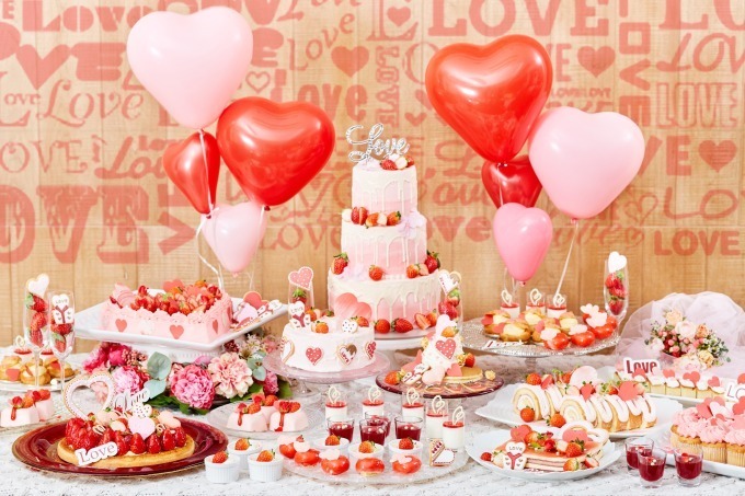 「恋するいちごのデザートブッフェ」青山で開催、ハート型ショートケーキやいちご約30個の贅沢タルト | 写真