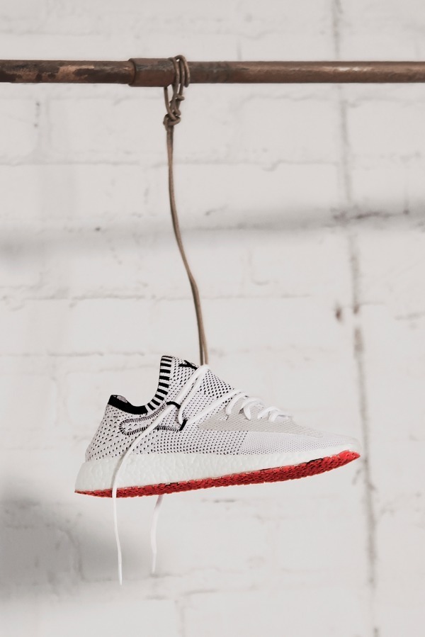Y-3の新作スニーカー「ライト レーサー」プライムニット×流線ソール ...