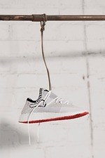 Y-3の新作スニーカー「ライト レーサー」プライムニット×流線