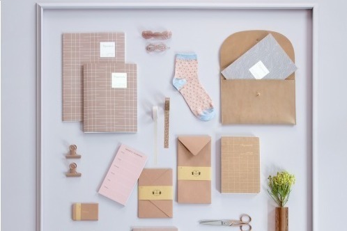 ソストレーネ グレーネ、ブランド初のソックス＆ペールカラーの新作ステーショナリー