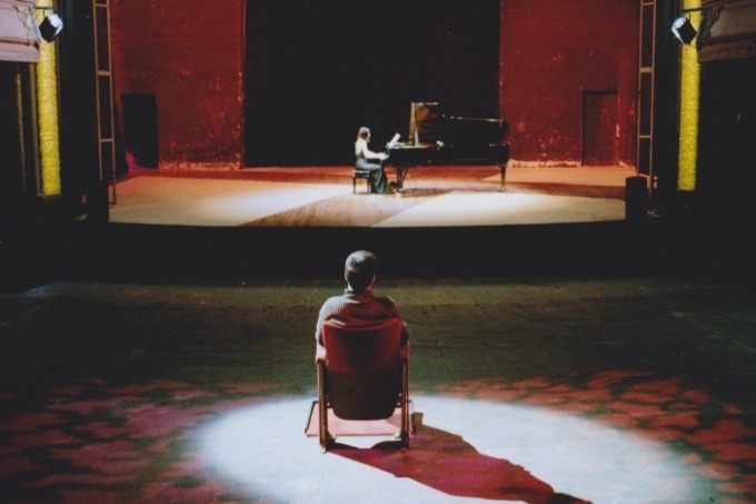 ピアニスト｜銀座メゾンエルメス フォーラム「ピアニスト」向井山朋子展 - ”非日常の時間”を表すピアノ演奏