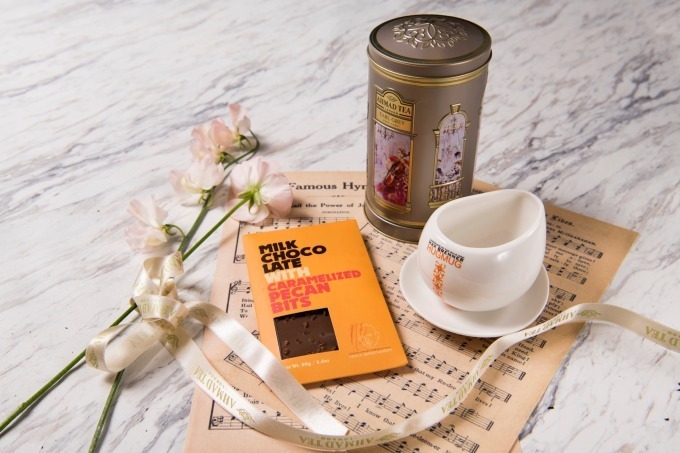マックスブレナーのバレンタイン限定コラボ、英国紅茶ブランド茶葉＆ホワイトチョコチャンクのピザ｜写真5