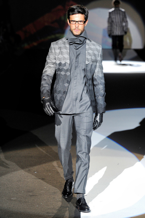 世界最大規模の若手ファッションクリエーター発掘コンテストITSで、日本の鈴木一郎がグランプリ｜写真1