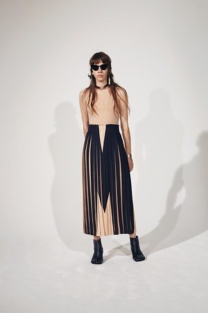 エムエム6 メゾン マルジェラ(MM6 Maison Margiela) 2019年プレフォールウィメンズコレクション  - 写真25