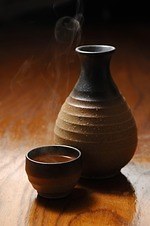 両国駅のホームで日本酒が飲める！こたつも登場「ご当地おでんで燗酒～両国駅で飲みましょう」｜写真1