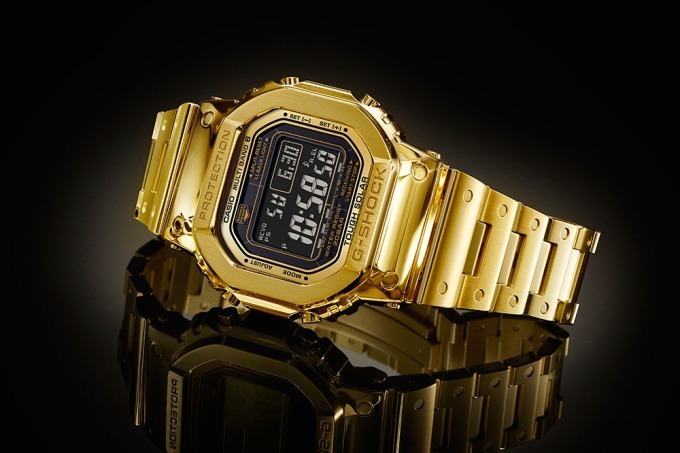 G-SHOCKから定番ウォッチ「DW-5000」の金無垢モデルが完全受注