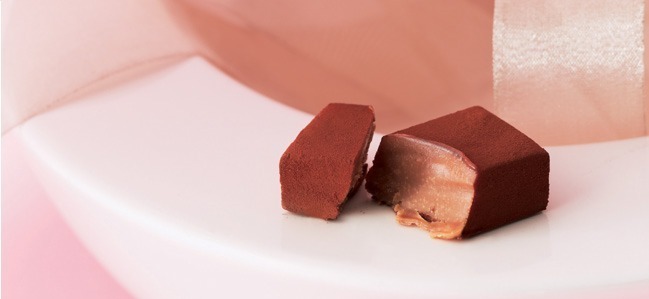 ロイズ“器まで食べられる”生チョコレート限定発売、ワイン使用のリッチな味わい｜写真2