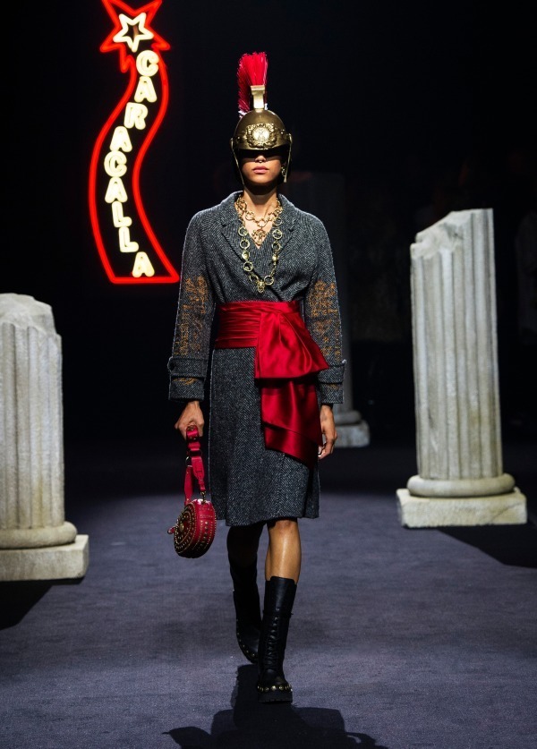 モスキーノ(MOSCHINO) 2019年プレフォールウィメンズコレクション  - 写真6