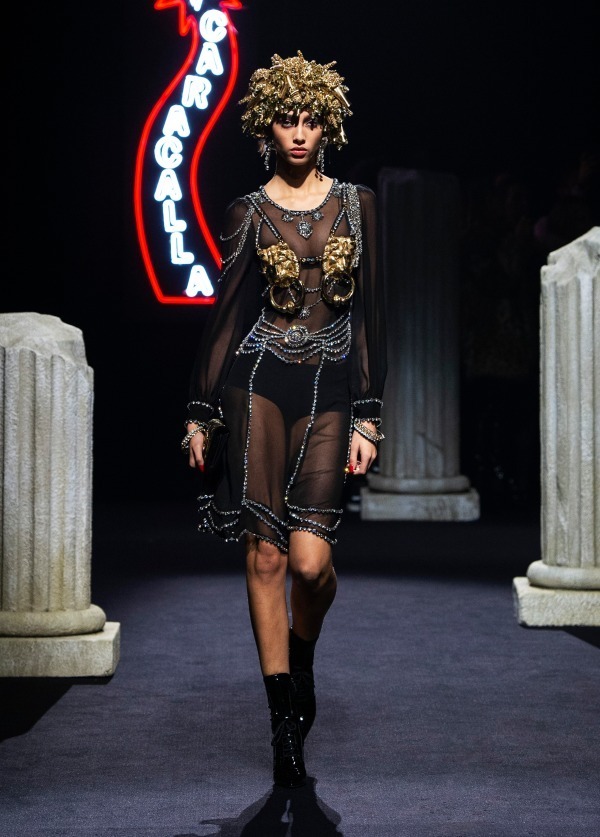 モスキーノ(MOSCHINO) 2019年プレフォールウィメンズコレクション  - 写真21