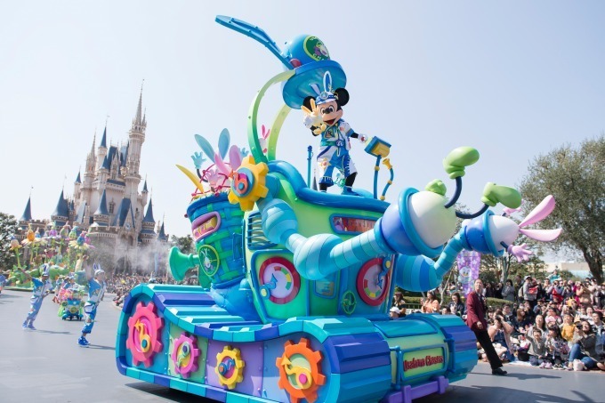 「ディズニー・イースター」新キャラ“うさピヨ”が東京ディズニーシーに！ランドには“うさたま”再び｜写真1