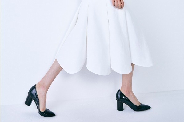 アキラナカからシューズライン誕生、パンプスやサンダルなど - 解剖学に基づく快適な履き心地