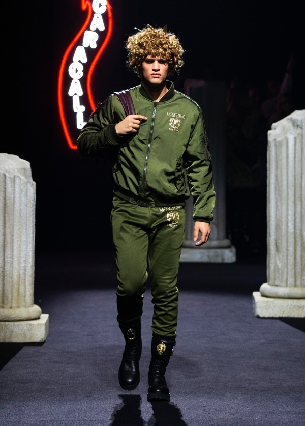 モスキーノ(MOSCHINO) 2019-20年秋冬メンズコレクション  - 写真16