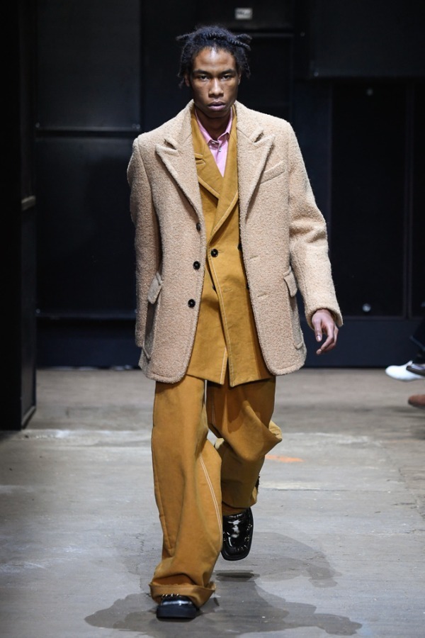 マルニ(MARNI) 2019-20年秋冬メンズコレクション シルエット - 写真1