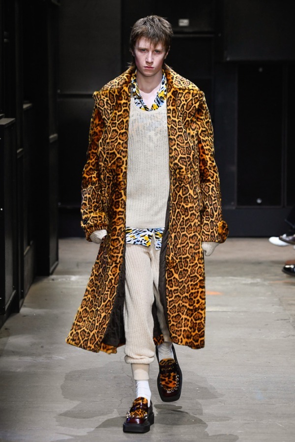 マルニ(MARNI) 2019-20年秋冬メンズコレクション シルエット - 写真14