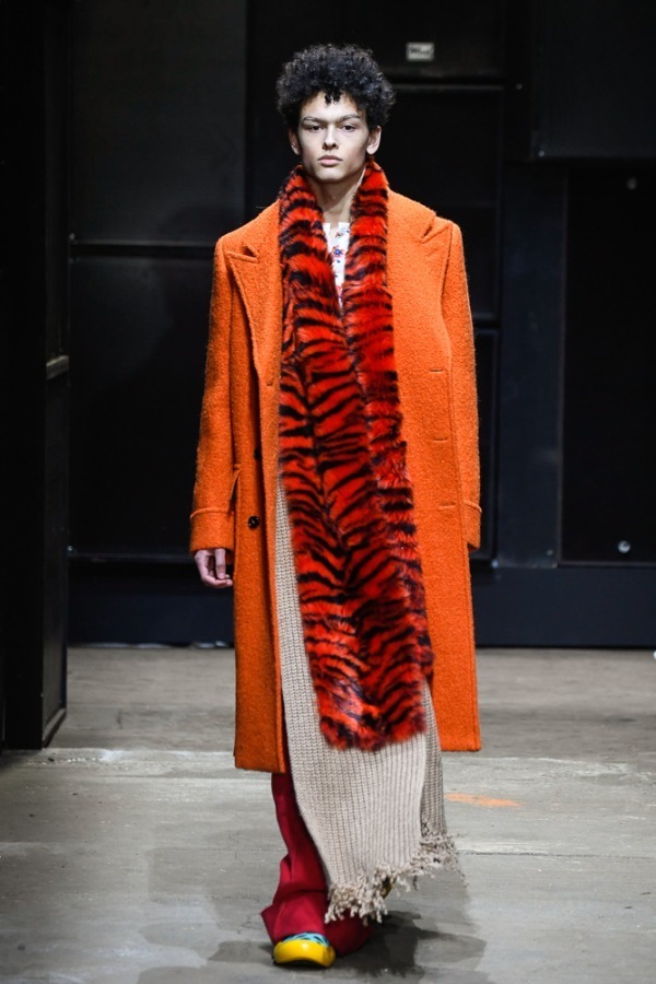 マルニ(MARNI) 2019-20年秋冬メンズコレクション シルエット - 写真20