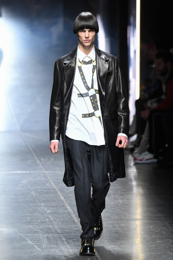ヴェルサーチェ 2019-20年秋冬<span>コレクション</span> - 写真1