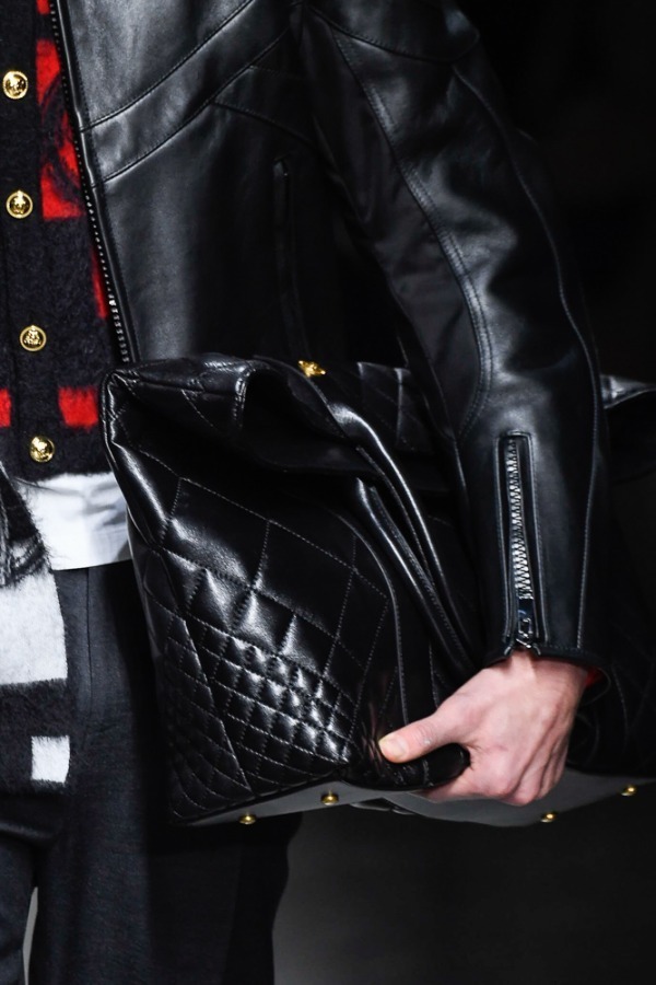 ヴェルサーチェ(VERSACE) 2019-20年秋冬メンズコレクション  - 写真3
