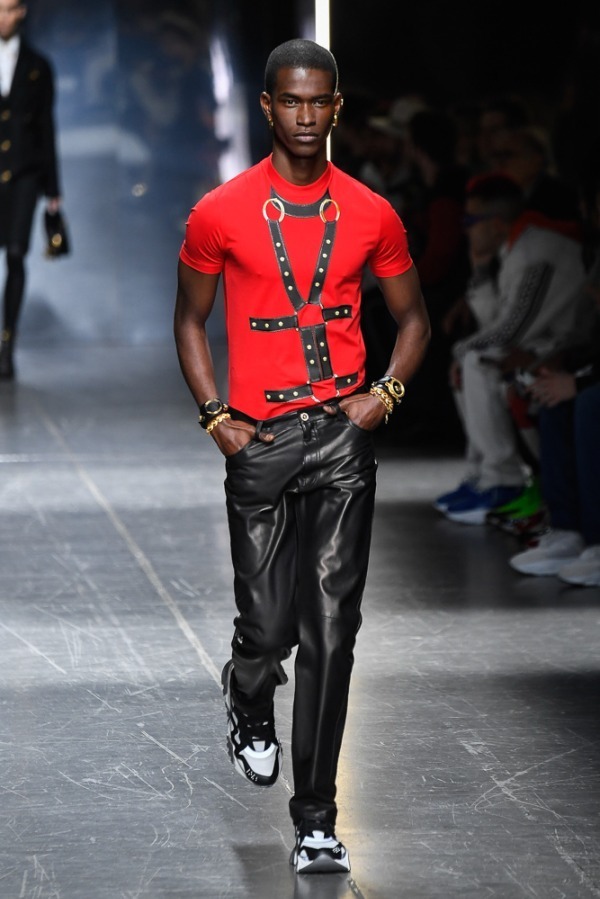 ヴェルサーチェ(VERSACE) 2019-20年秋冬メンズコレクション  - 写真10