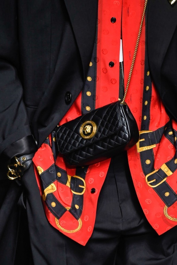 ヴェルサーチェ(VERSACE) 2019-20年秋冬メンズコレクション  - 写真15