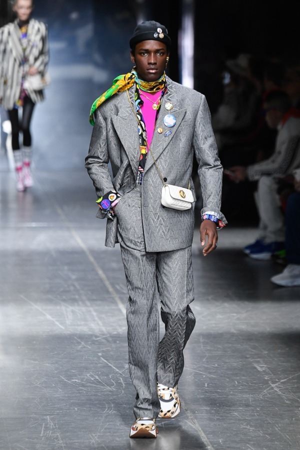 ヴェルサーチェ 2019-20年秋冬<span>コレクション</span> - 写真29