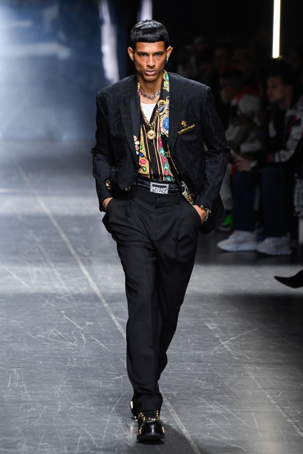 ヴェルサーチェ(VERSACE) 2019-20年秋冬メンズコレクション  - 写真82